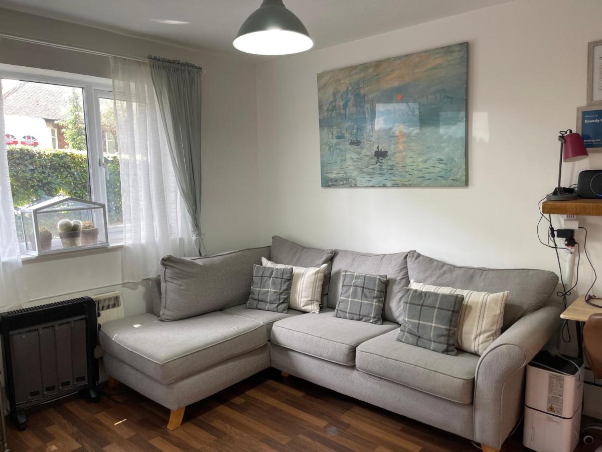 Grundy House Apartment Uxbridge