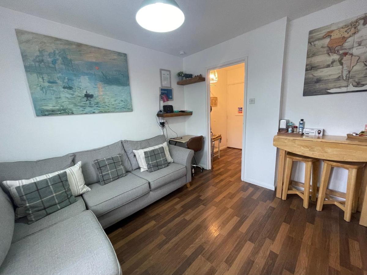 Apartment Grundy House